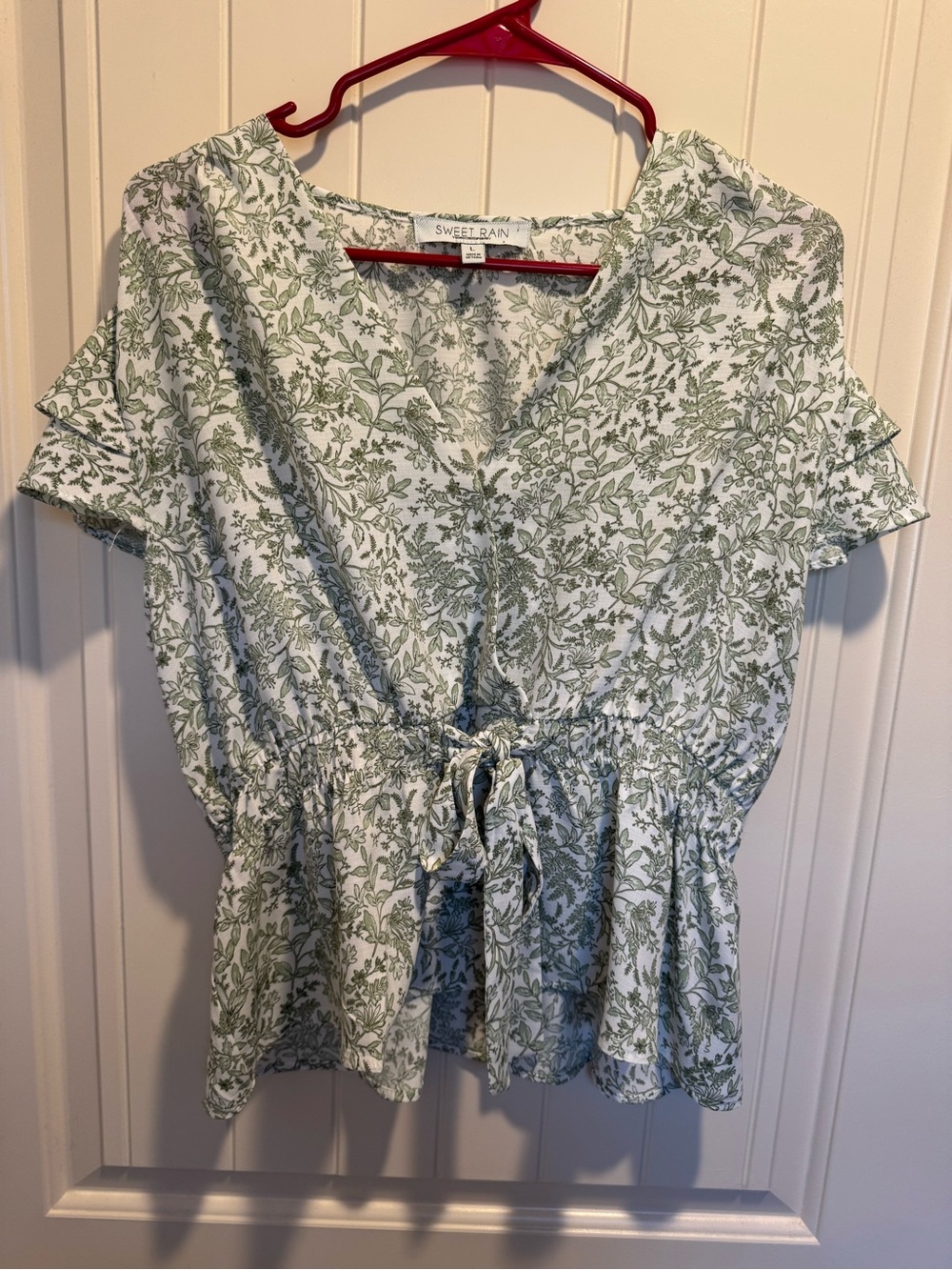Sweet Rain White and Sage Green Floral Tie-Front Blouse